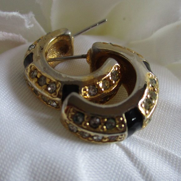 🖤🖤 CRYSTAL BLACK LACQUAR PIERCED EARRINGS – VINTAGE 🖤🖤 - Picture 8 of 12